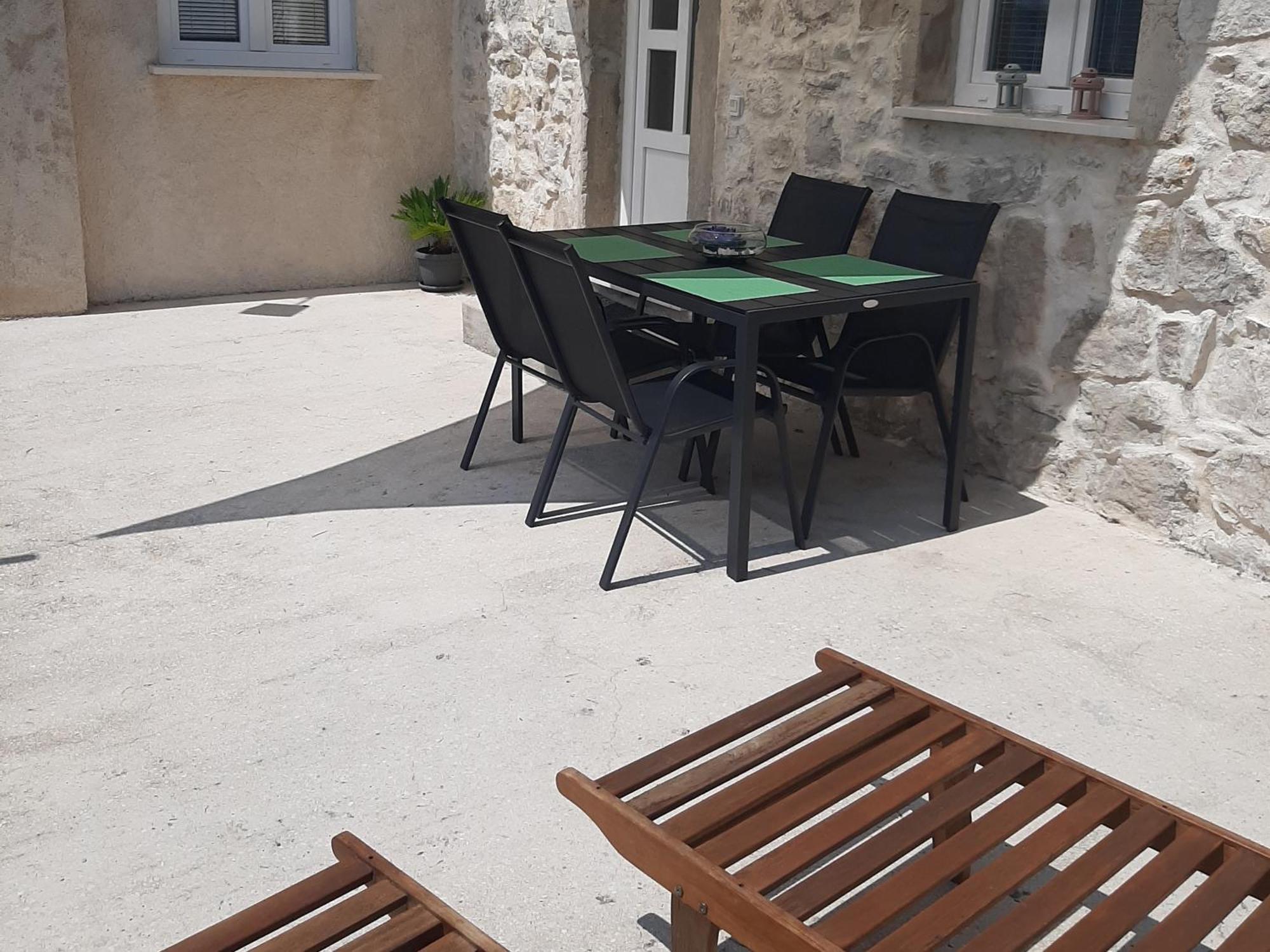 Little Stone House Apartamento Buici  Exterior foto
